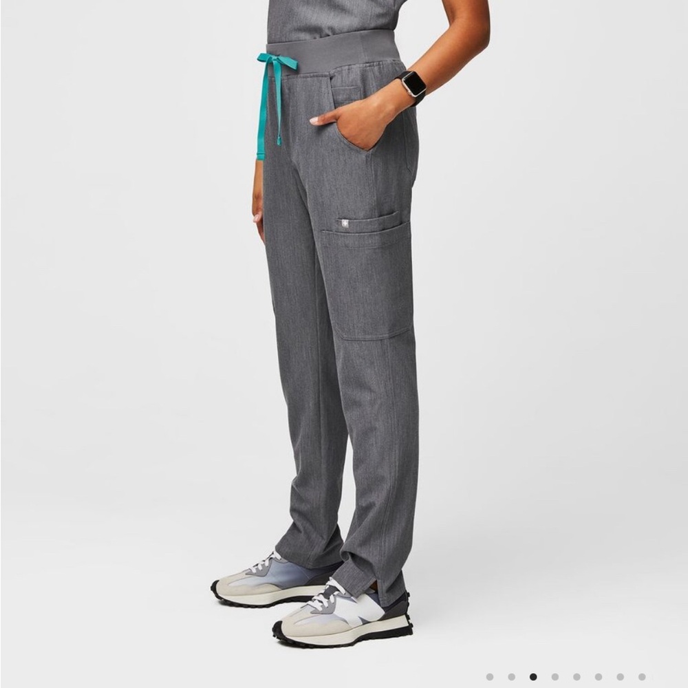 Women’s figs yola high waisted skinny scrub pant